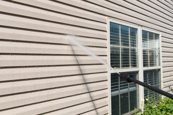 Pressure Washing in Thousand Oaks