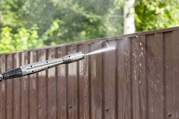 Vinyl Fence Cleaning in Thousand Oaks