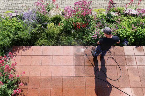 Porch Washing in Thousand Oaks