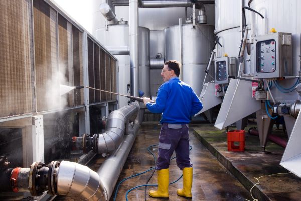 Business Pressure Washing in Thousand Oaks